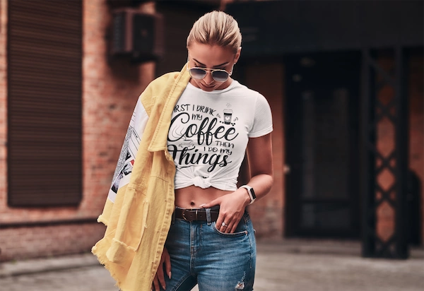 Ladies Cropped Tee Frontdruck | First i Drink my Coffee